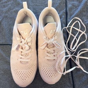 APL techloom pro sneakers womens size 9